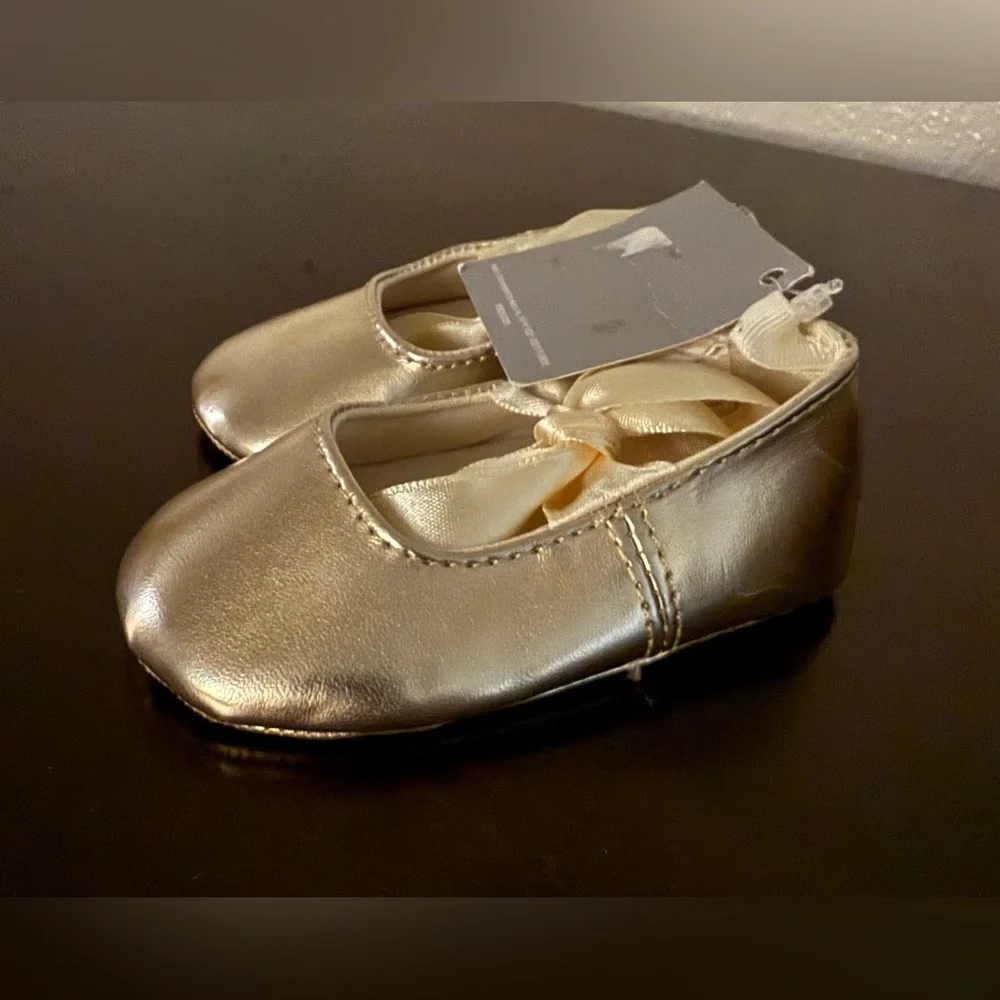 New First Impressions Baby | Infant Gold Mary Jane’s | Crib Shoes